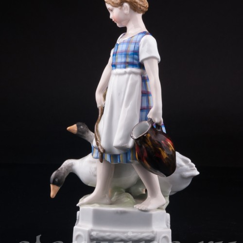 Девочка пасущая гусей, Ernst Bohne Sohne, Германия, 1920-30 гг