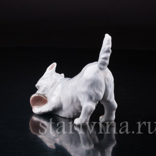 Фигурка из фарфора Вест-хайлед-уайт терьер с ботинком, Royal Copenhagen, Дания, вт. пол. 20 в.
