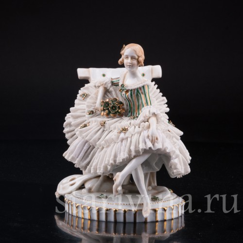 Девушка на диване, кружевная, E. A. Muller, Германия, нач. 20 в