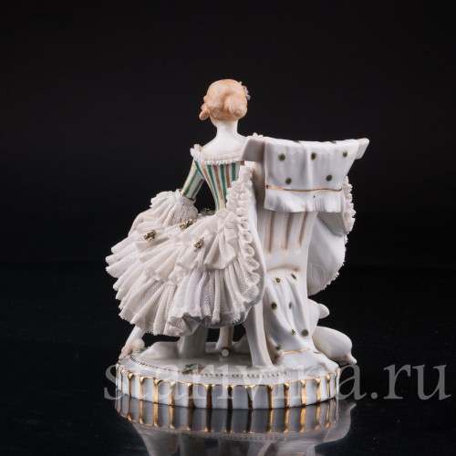 Девушка на диване, кружевная, E. A. Muller, Германия, нач. 20 в