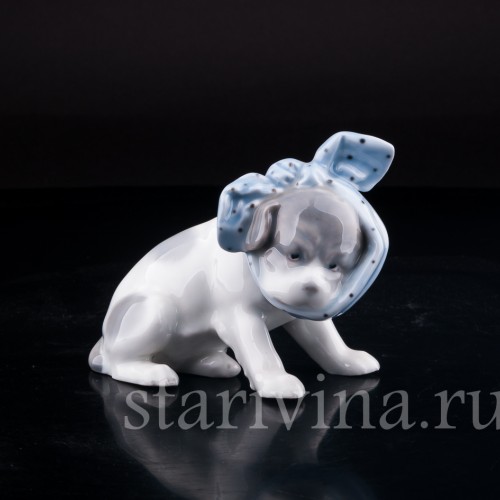 Старинная фарфорвая статуэтка Собака с перевязанным зубом, Heubach, Германия, 1882-1915 гг.