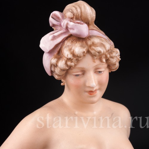 Фигурка девушки из фарфора Купальщица, Royal Dux, Чехия, нач. 20 в.