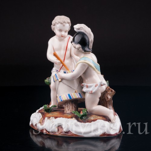 Статуэтка из фарфора Аллегория победы, путти с барабаном, Германия, кон. 19 в.