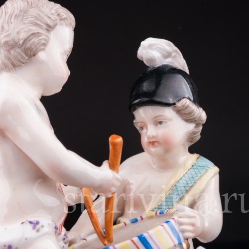 Статуэтка из фарфора Аллегория победы, путти с барабаном, Германия, кон. 19 в.