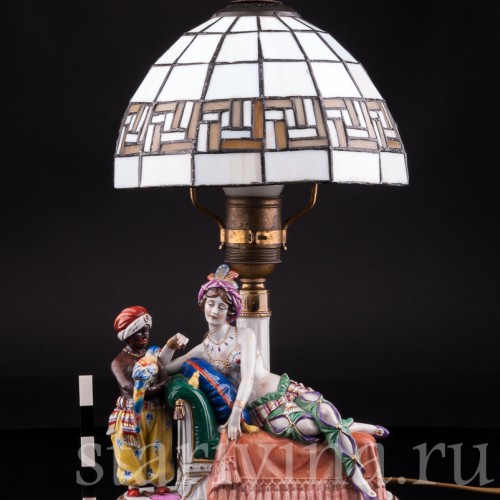 Одалиска и арапчонок с попугаем, лампа, Muller & Co, Германия, нач. 20 в
