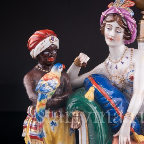 Одалиска и арапчонок с попугаем, лампа, Muller & Co, Германия, нач. 20 в