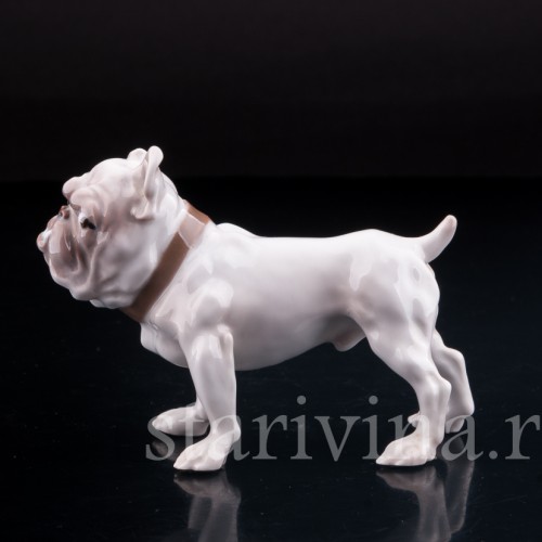 Фигурка собаки из фарфора Английский бульдог, "Забияка", Bing & Grondahl, Дания, сер. 20 в.