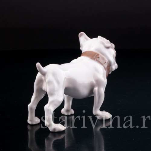 Фигурка собаки из фарфора Английский бульдог, "Забияка", Bing & Grondahl, Дания, сер. 20 в.