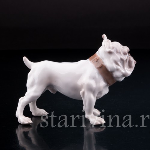 Фигурка собаки из фарфора Английский бульдог, "Забияка", Bing & Grondahl, Дания, сер. 20 в.