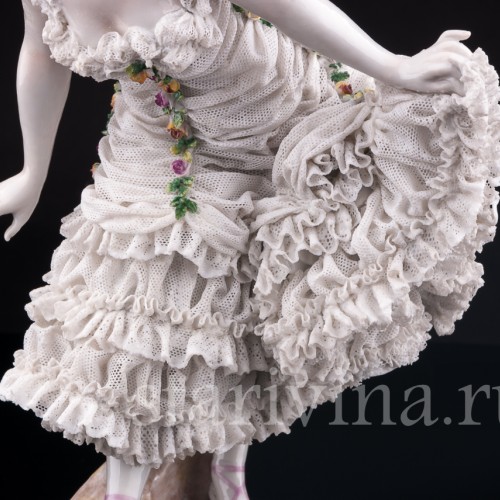 Анна Павлова в роли Китри, кружевная, Volkstedt, Германия, до 1935 г