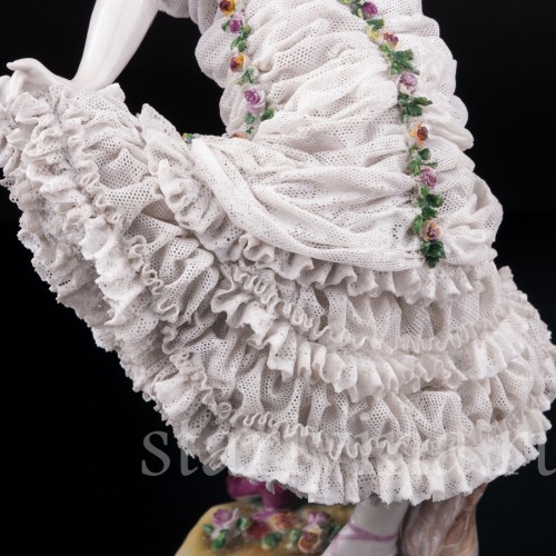 Анна Павлова в роли Китри, кружевная, Volkstedt, Германия, до 1935 г