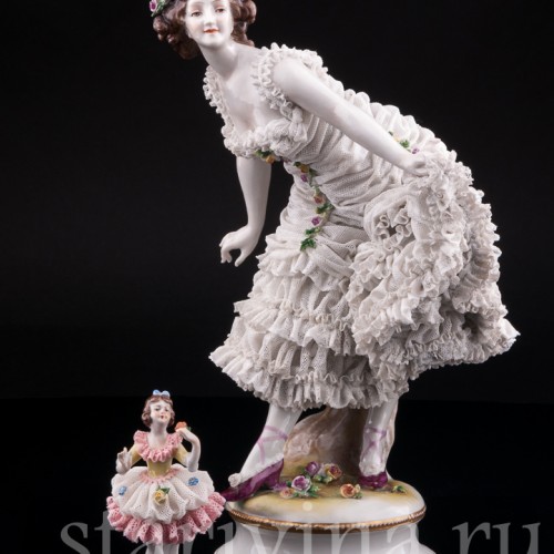 Анна Павлова в роли Китри, кружевная, Volkstedt, Германия, до 1935 г