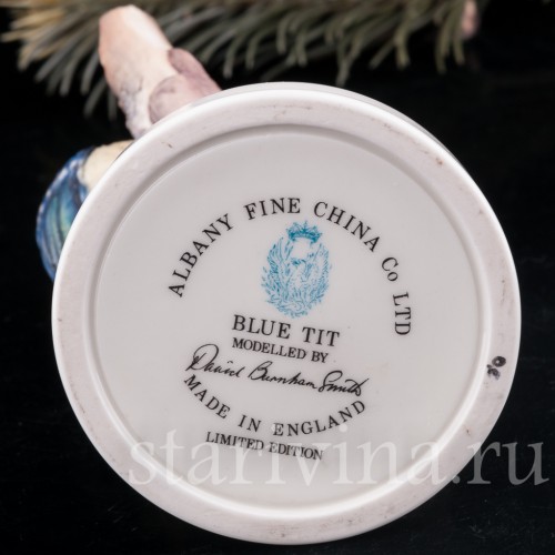 Статуэтка птицы из фарфора Лазоревка, Англия, вт. пол. 20 в.