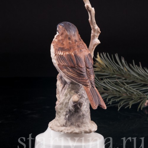 Статуэтка птицы из фарфора Воробей, Англия, вт. пол. 20 в.