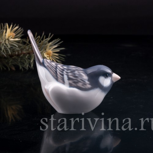 Статуэтка птицы из фарфора Воробей, Royal Copenhagen, Дания, вт. пол. 20 в.