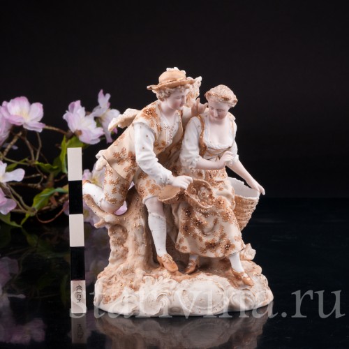 Старинная фигурка из фарфора Пара влюбленных, Volkstedt, Германия, кон. 19 в.