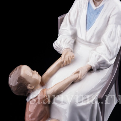 Фигурка из фарфора Мама с сыном, Bing & Grondahl, Дания, 1915-48 гг.