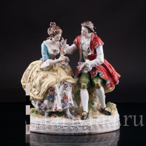 Статуэтка из фарфора Пасторальная пара, Volkstedt, Германия, до 1935 г.