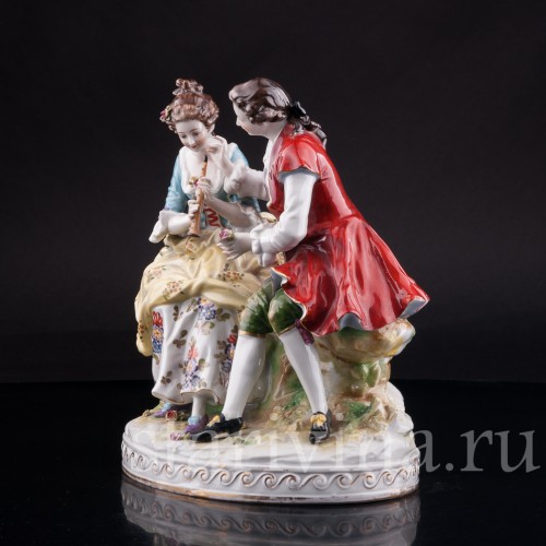 Статуэтка из фарфора Пасторальная пара, Volkstedt, Германия, до 1935 г.