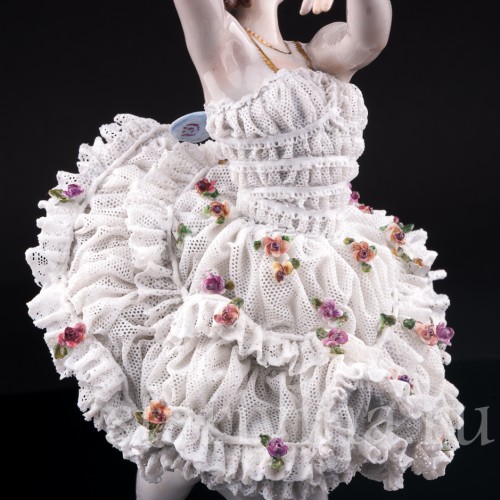 Анна Павлова в балете Бабочка, кружевная, Volkstedt, Германия, нач. 20 в