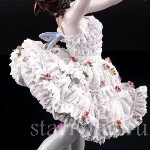 Анна Павлова в балете Бабочка, кружевная, Volkstedt, Германия, нач. 20 в