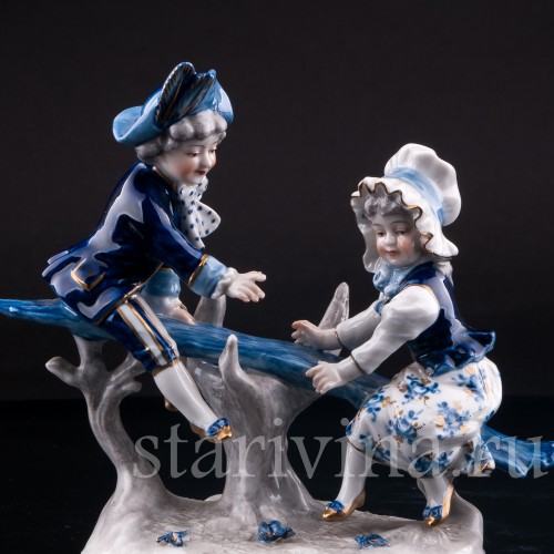 Дети на качелях, кобальт, Volkstedt, Германия, вт. пол. 20 в