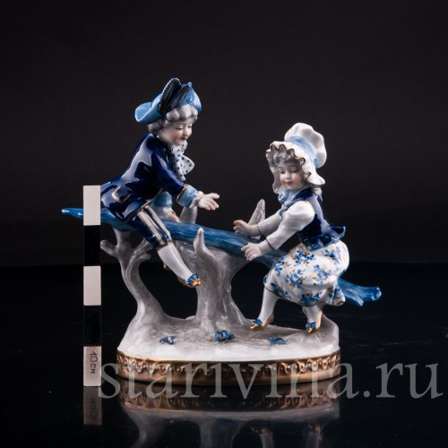 Дети на качелях, кобальт, Volkstedt, Германия, вт. пол. 20 в