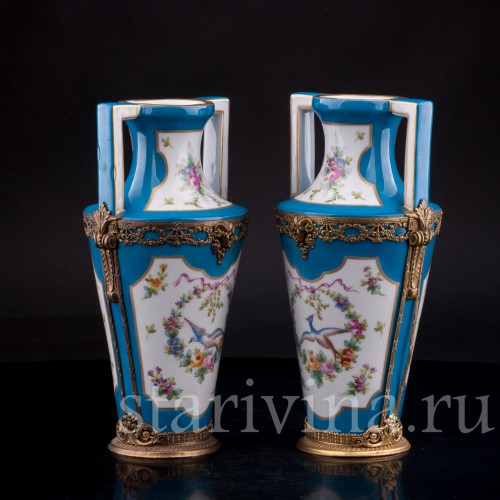 Две вазы "Райские птицы", Франция, 19 в