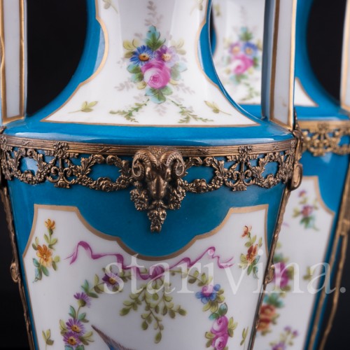 Две вазы "Райские птицы", Франция, 19 в