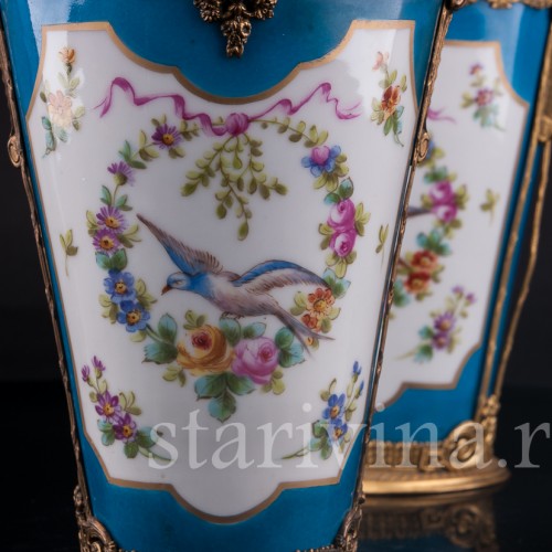 Две вазы "Райские птицы", Франция, 19 в
