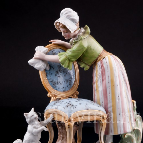 Горничная с кошкой, Volkstedt, Германия, кон. 19 в