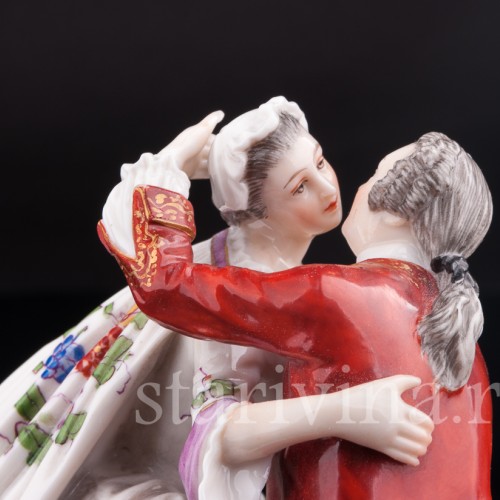 Фарфорвая статуэтка Страстный поцелуй, пара, Volkstedt, Германия, нач. 20 в.