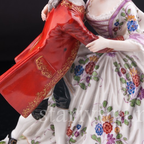 Фарфорвая статуэтка Страстный поцелуй, пара, Volkstedt, Германия, нач. 20 в.