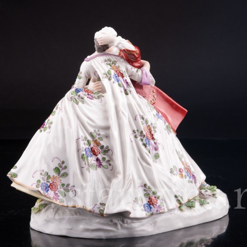 Фарфорвая статуэтка Страстный поцелуй, пара, Volkstedt, Германия, нач. 20 в.