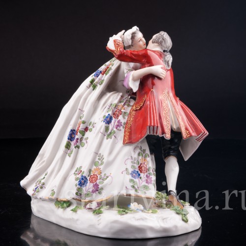 Фарфорвая статуэтка Страстный поцелуй, пара, Volkstedt, Германия, нач. 20 в.