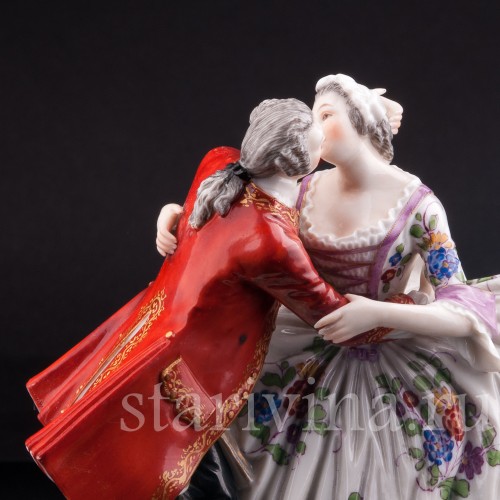Фарфорвая статуэтка Страстный поцелуй, пара, Volkstedt, Германия, нач. 20 в.