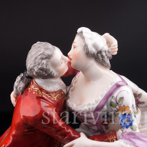 Фарфорвая статуэтка Страстный поцелуй, пара, Volkstedt, Германия, нач. 20 в.