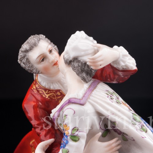 Фарфорвая статуэтка Страстный поцелуй, пара, Volkstedt, Германия, нач. 20 в.