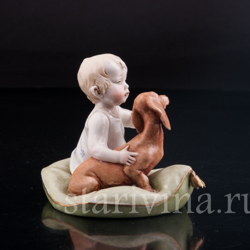 Малыш с таксой, Capodimonte, Италия, сер. 20 в