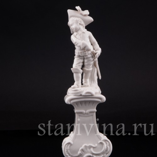 Статуэтка из фарфора Мальчик на постаменте, Nymphenburg, Германия, 1959 г.