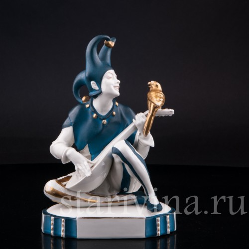 Фарфорвая статуэтка Арлекин с попугаем и лютней, Hertwig & Co, Германия, 1920-30 гг.