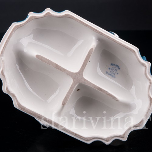 Фарфорвая статуэтка Арлекин с попугаем и лютней, Hertwig & Co, Германия, 1920-30 гг.