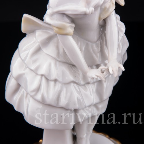Статуэтка балерины из фарфора Коломбина (балет Карнавал), Volkstedt, Германия, до 1935 г.