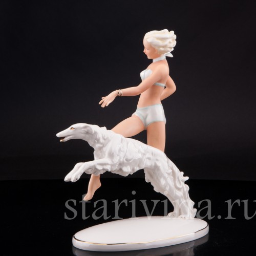 Статуэтка из фарфора Девушка с борзой, Goebel, Германия, 1953-75 гг.