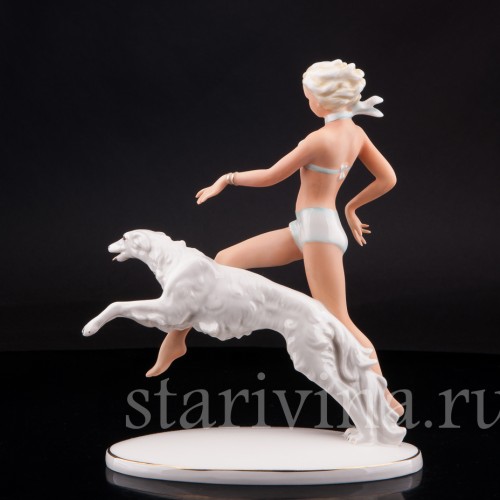 Статуэтка из фарфора Девушка с борзой, Goebel, Германия, 1953-75 гг.
