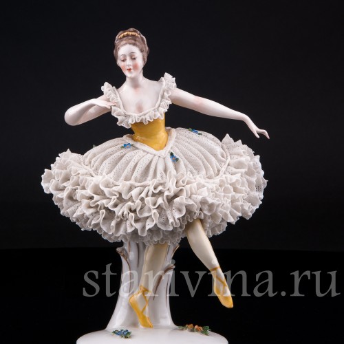 Танцующая девушка, кружевная, Ackermann & Fritze, Германия, до 1945 г