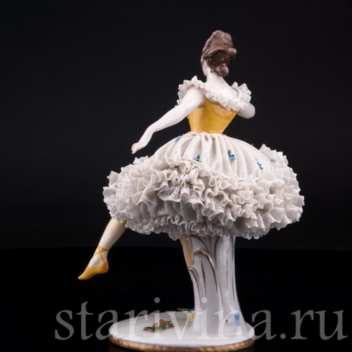 Танцующая девушка, кружевная, Ackermann & Fritze, Германия, до 1945 г