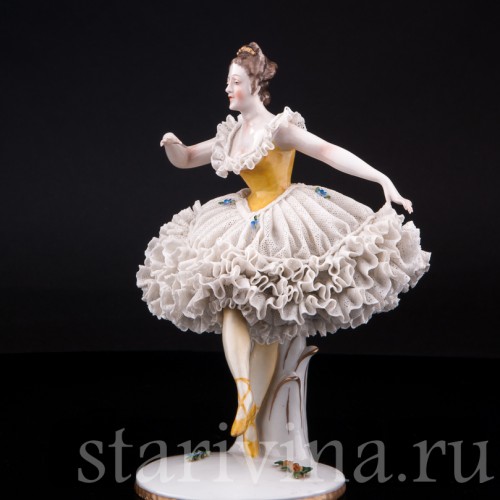 Танцующая девушка, кружевная, Ackermann & Fritze, Германия, до 1945 г