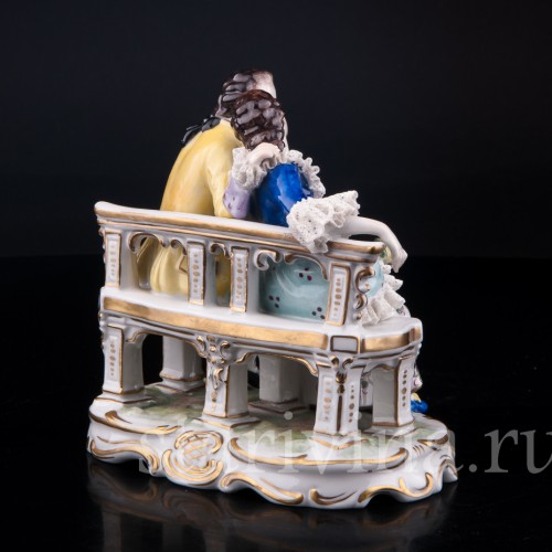 Пара на скамейке, кружевная, Volkstedt, Германия, вт. пол. 20 в