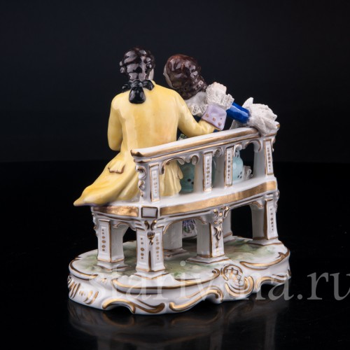 Пара на скамейке, кружевная, Volkstedt, Германия, вт. пол. 20 в